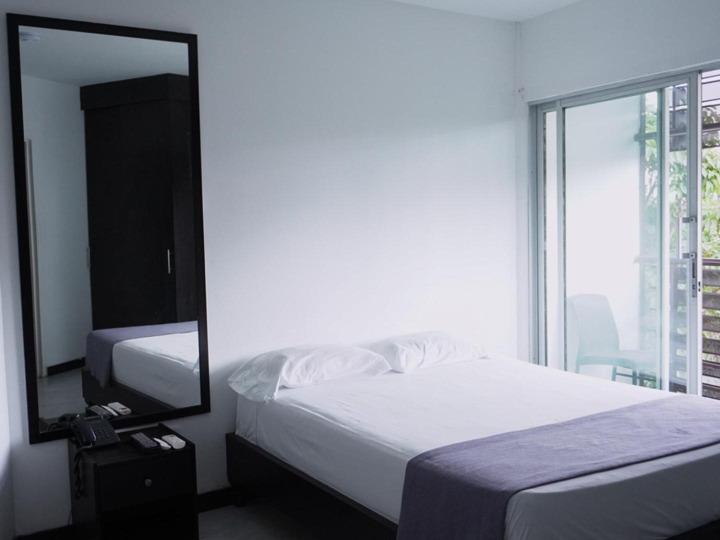 Depeapan Hotel Cali Ngoại thất bức ảnh