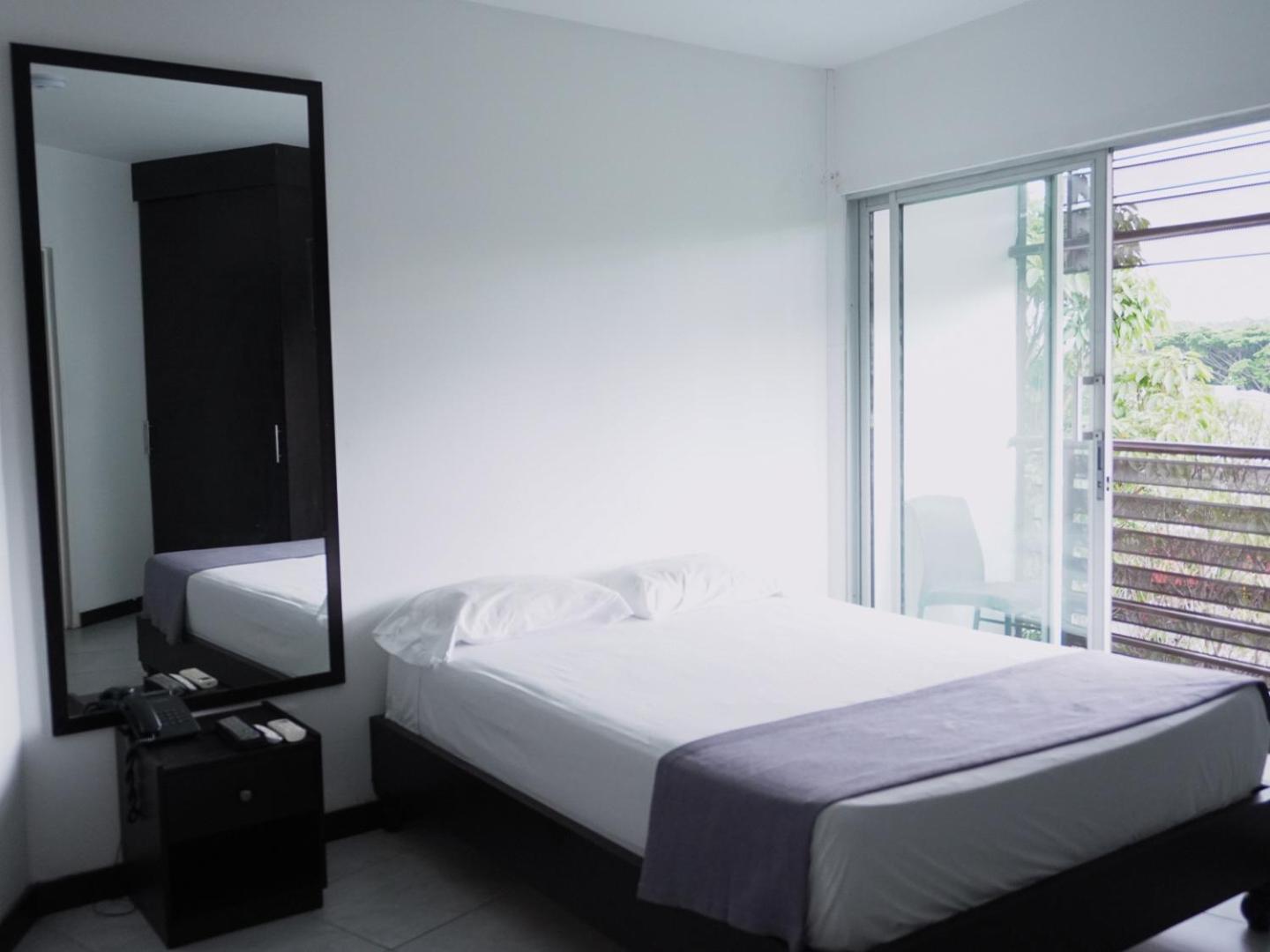 Depeapan Hotel Cali Ngoại thất bức ảnh